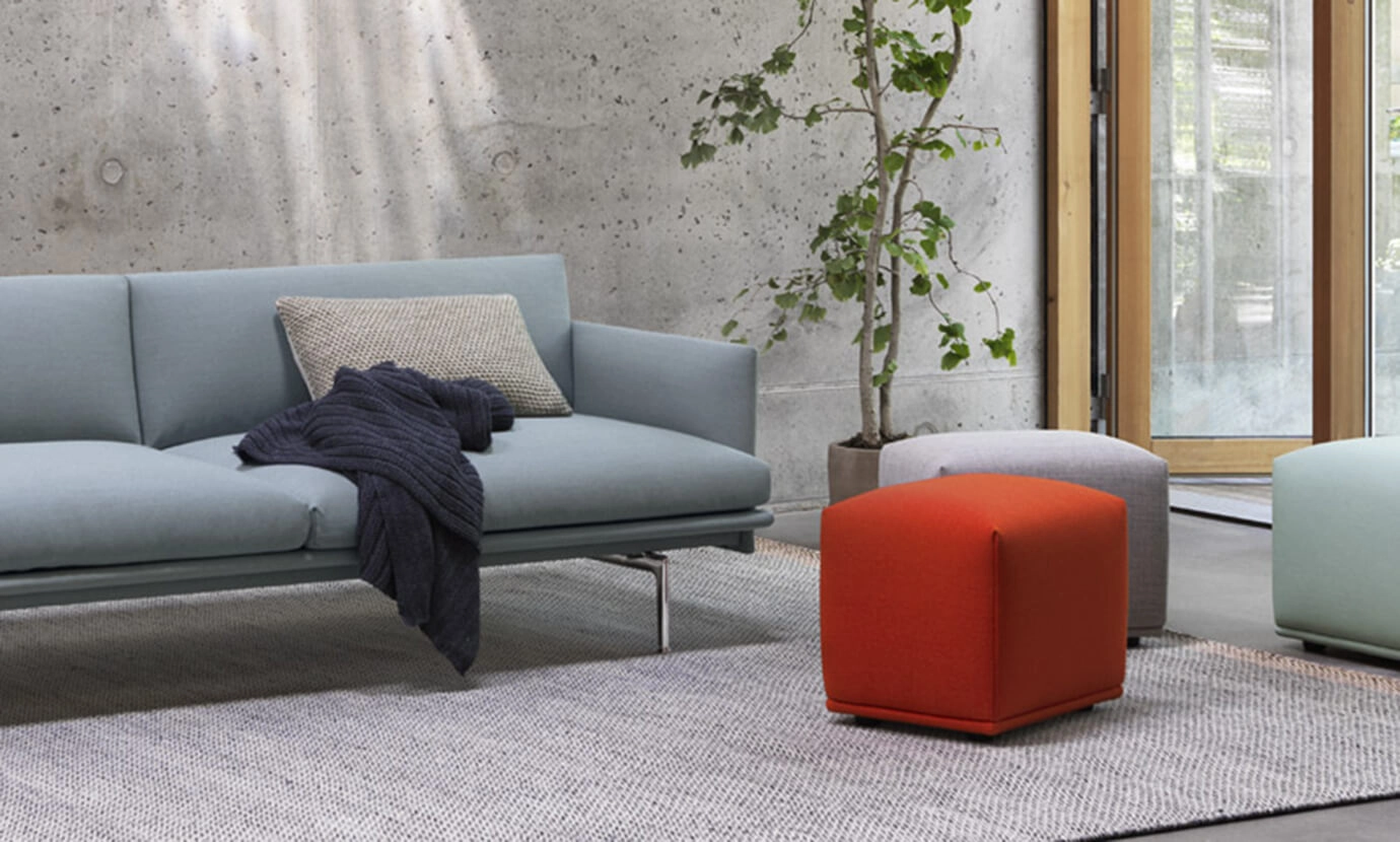 Contract Pouffe