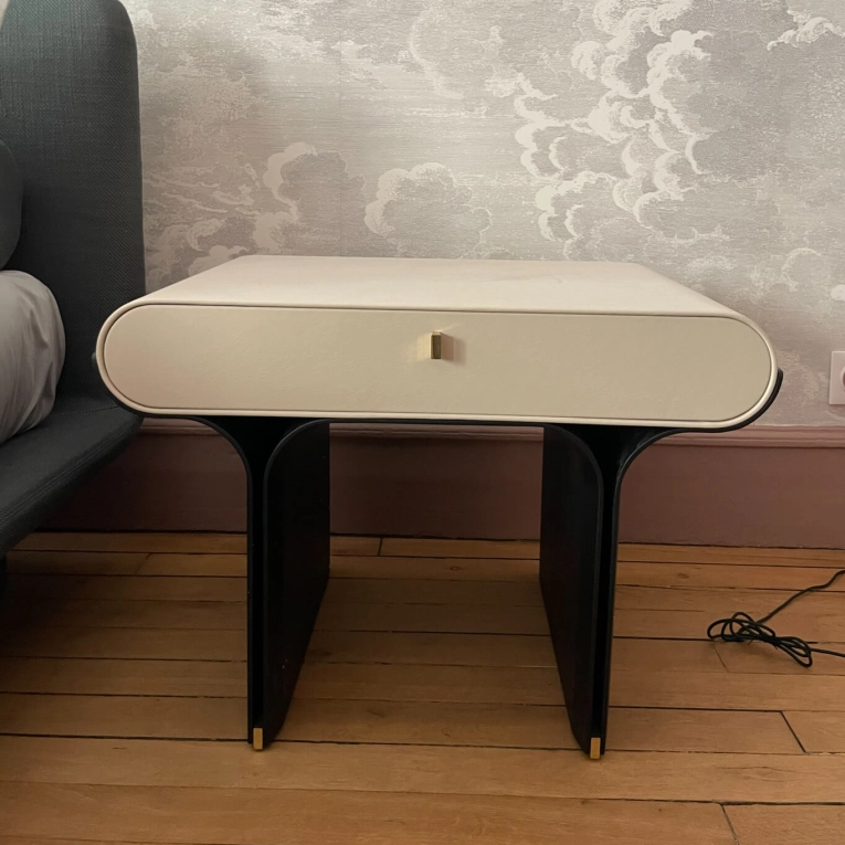 Bedside Table STAMI NIGHT Fard Ecru 2304 leather GALLOTTI & RADICE