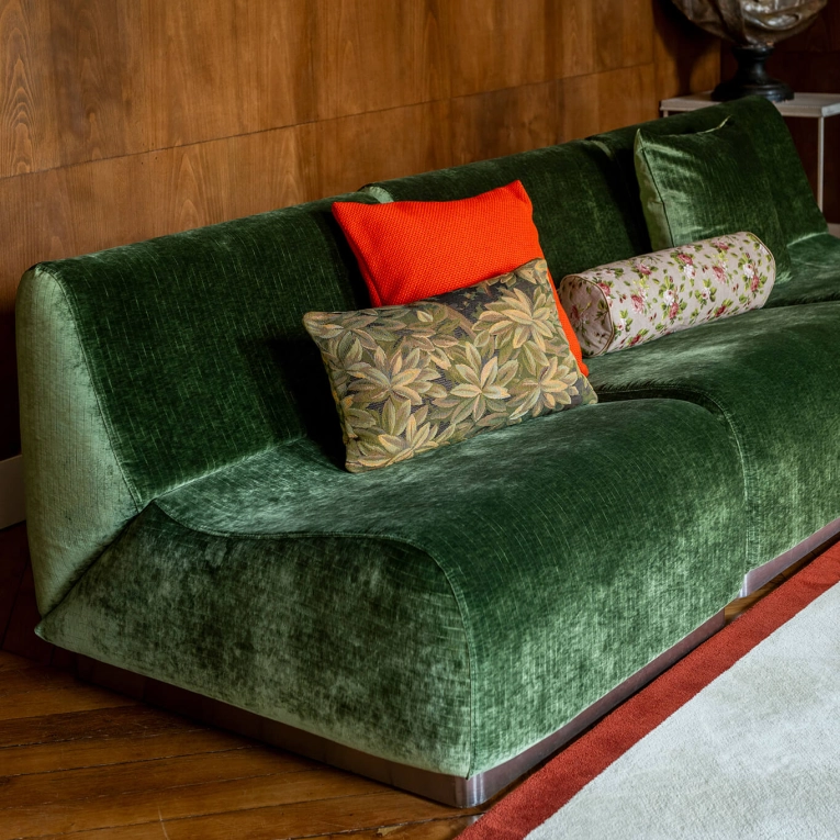 Sofa ROTONDO Olive Green Velvet THE SOCIALITE FAMILY