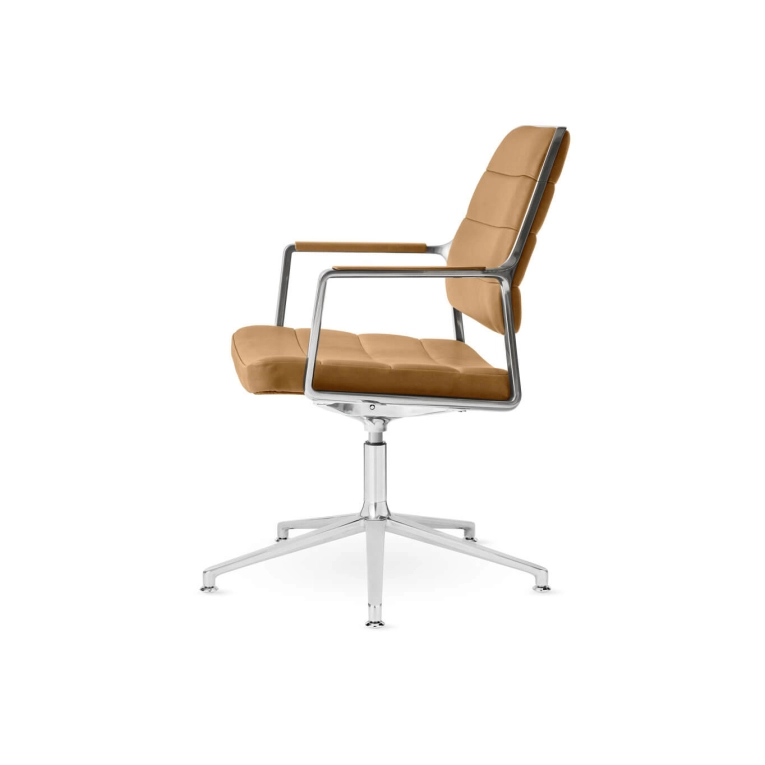 SWIVEL CHAIR 455+ à patins cuir Camel / Aluminium poli VIPP