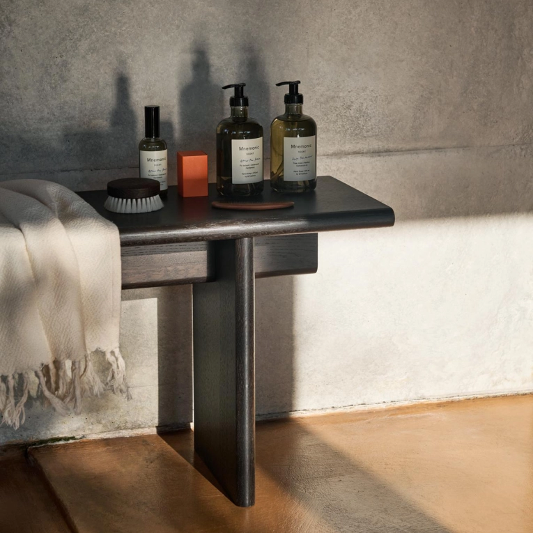 Designer Bench ITA OS6 Dark Stained Oak AND TRADITION