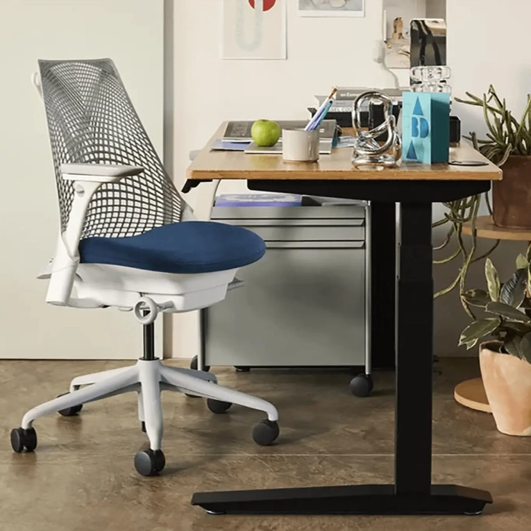 SAYL Studio Blanc / Rose 0612 HERMAN MILLER