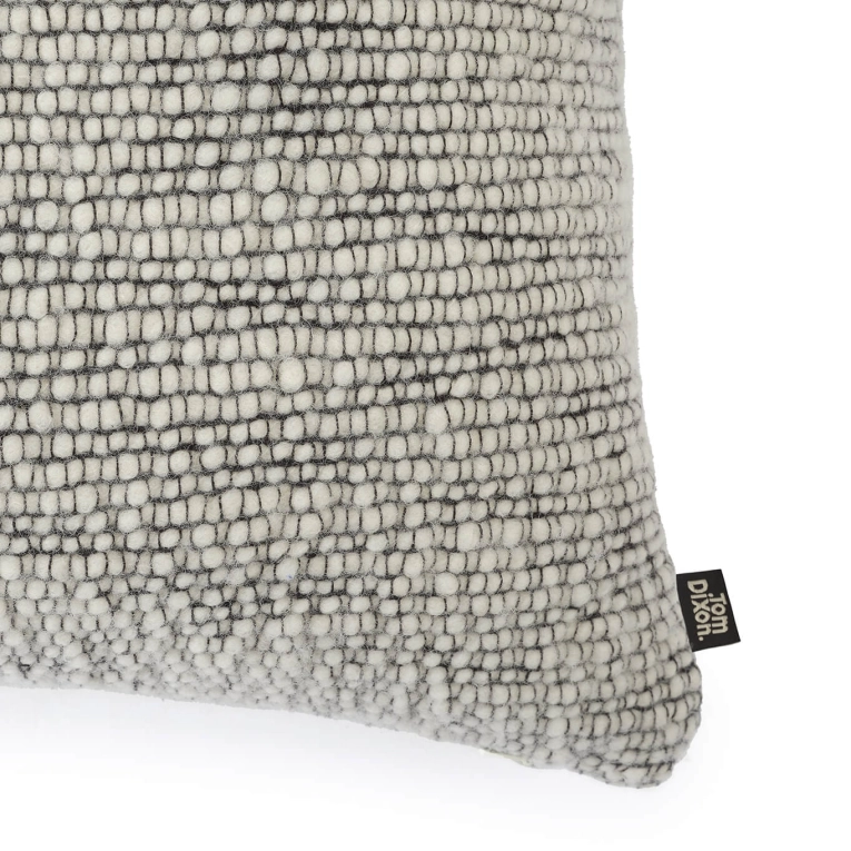 Coussin THREAD 50x50 Noir TOM DIXON