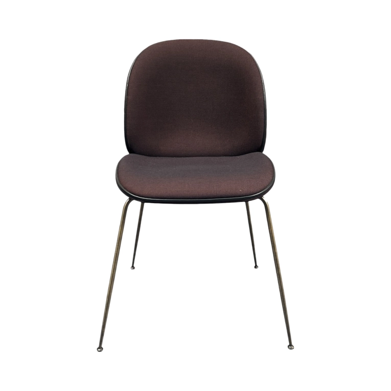 Chaise BEETLE Rouge Noir GUBI