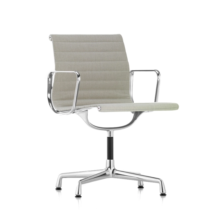 Chaise ALUMINIUM CHAIR EA 104 Pivotant Gris chaud/ ivoire VITRA