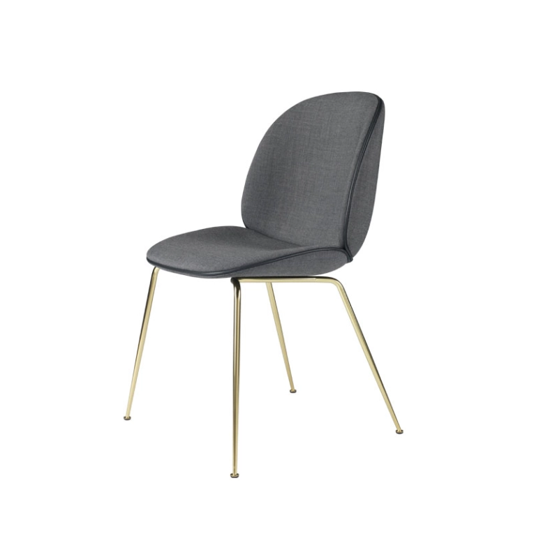 Chaise BEETLE Rembourrée Remix gris  152/ laiton GUBI