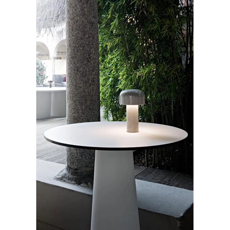 Lampe à poser BELLHOP Gris FLOS