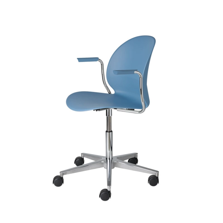 Chaise N02 RECYCLE avec accoudoirs et roulettes Bleu clair FRITZ HANSEN