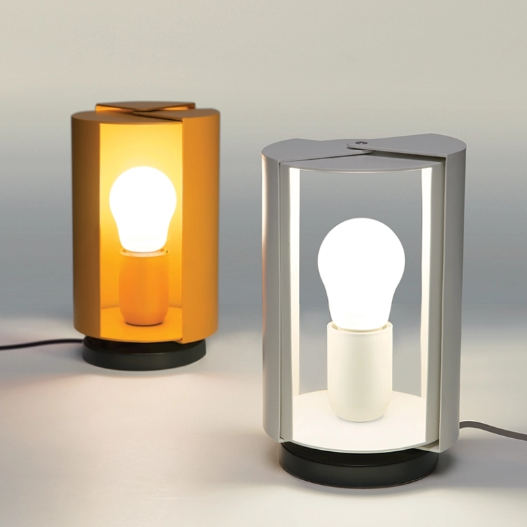 Lampe à poser PIVOTANTE Jaune NEMO LIGHTING