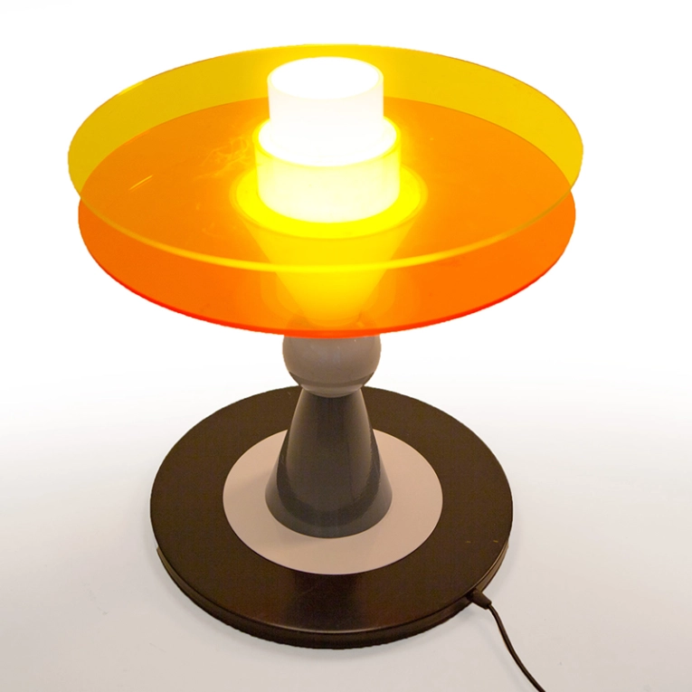 Lampe à poser BAY Jaune et Orange MEMPHIS MILANO