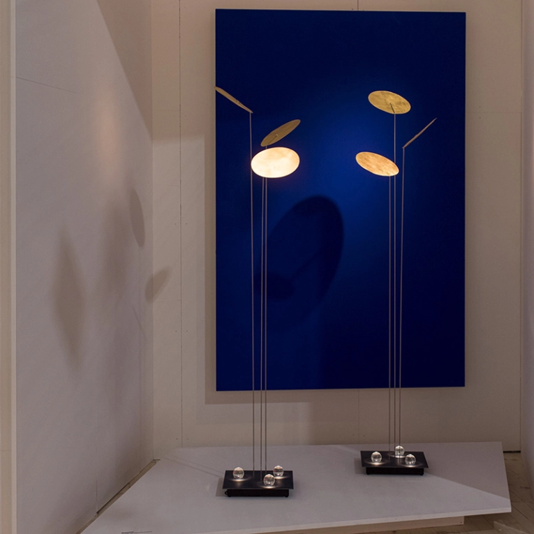 Lampadaire NUUNU Argenté INGO MAURER
