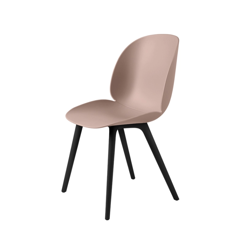 Chaise BEETLE PLASTIQUE Rose doux GUBI