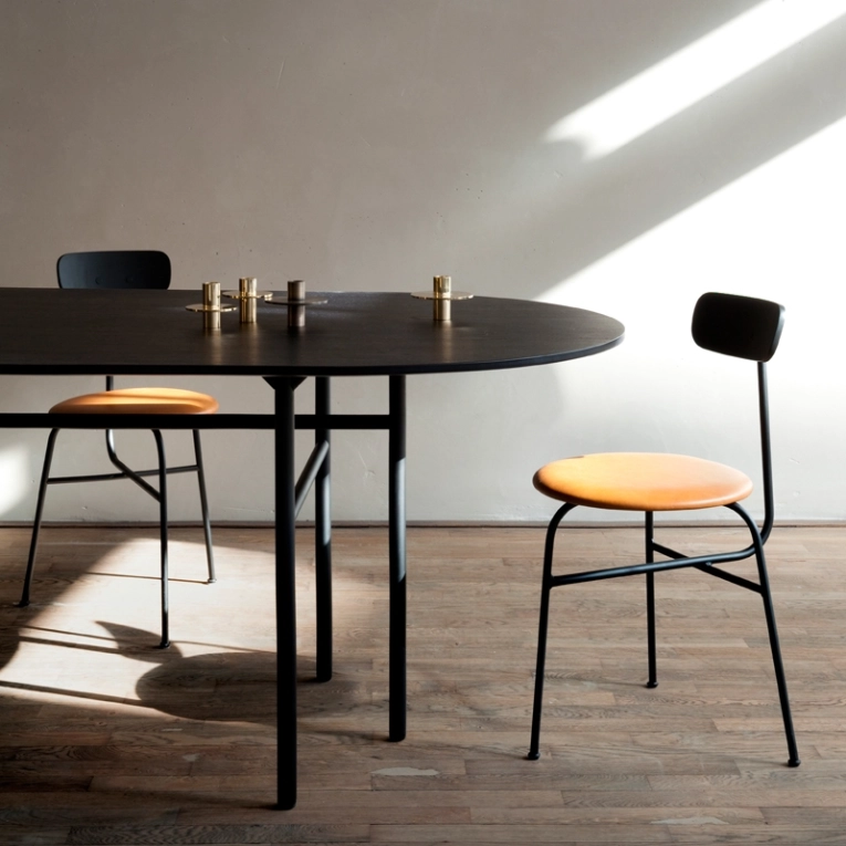 Table SNAREGADE Ovale Noir AUDO COPENHAGEN