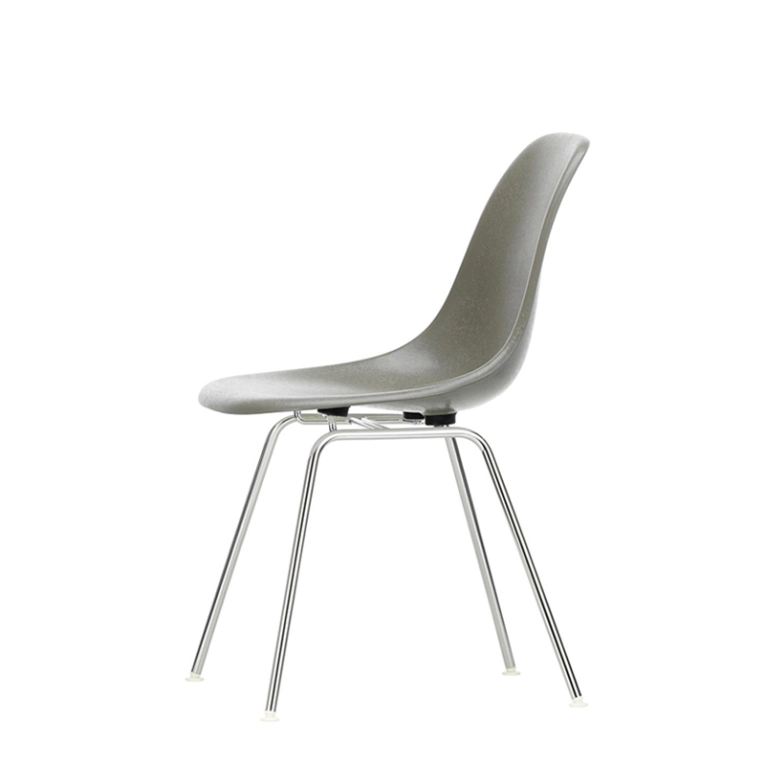 Chaise EAMES FIBERGLASS CHAIR DSX Terre d'ombre Eames VITRA