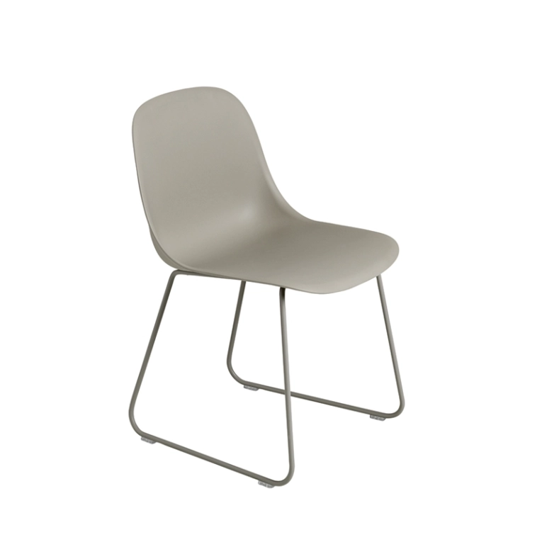 Chaise FIBER CHAIR piètement traineau Gris MUUTO
