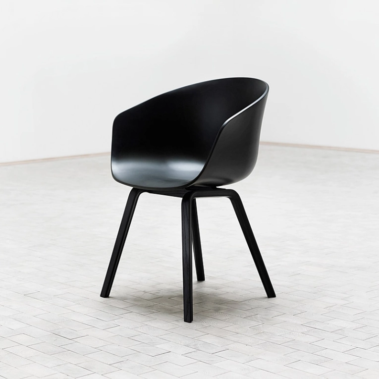 Chaise ABOUT A CHAIR AAC 22 Noir HAY