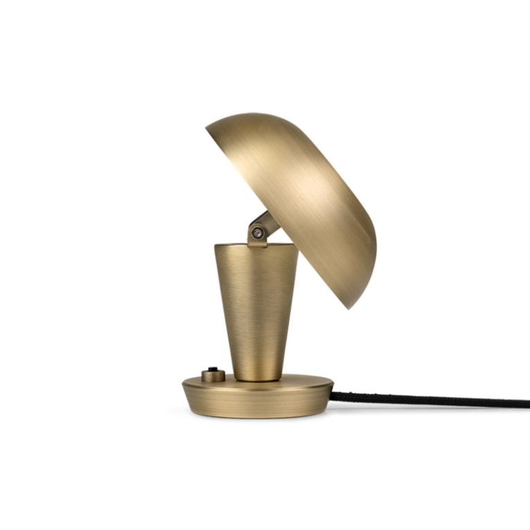 Lampe à poser TINY Small Laiton FERM LIVING