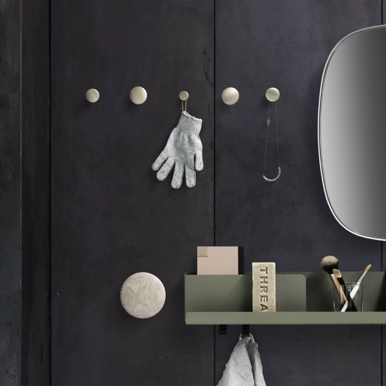 Patère Design Set de 5 patères DOTS METAL Laiton MUUTO
