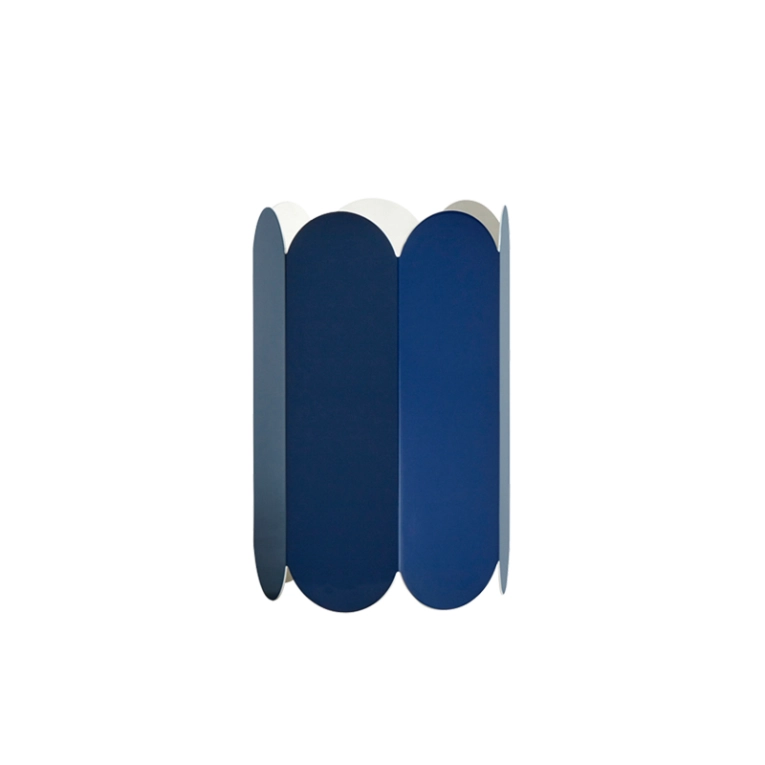Lampe à poser Abat-jour ARCS Bleu cobalt HAY