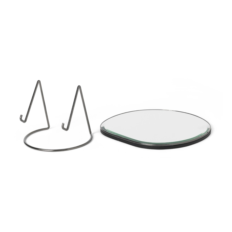 Miroir Miroir POND TABLE Chrome foncé FERM LIVING