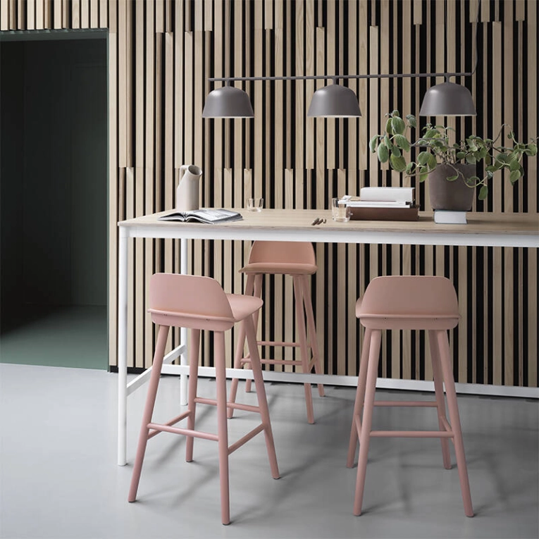 Tabouret haut NERD BARSTOOL Rose MUUTO
