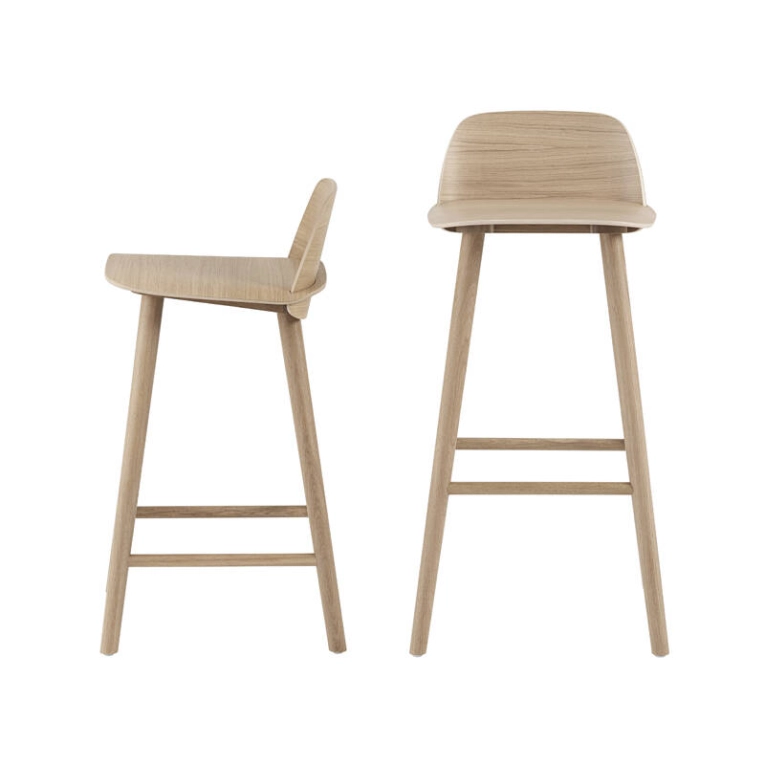Tabouret haut NERD BARSTOOL Chêne MUUTO