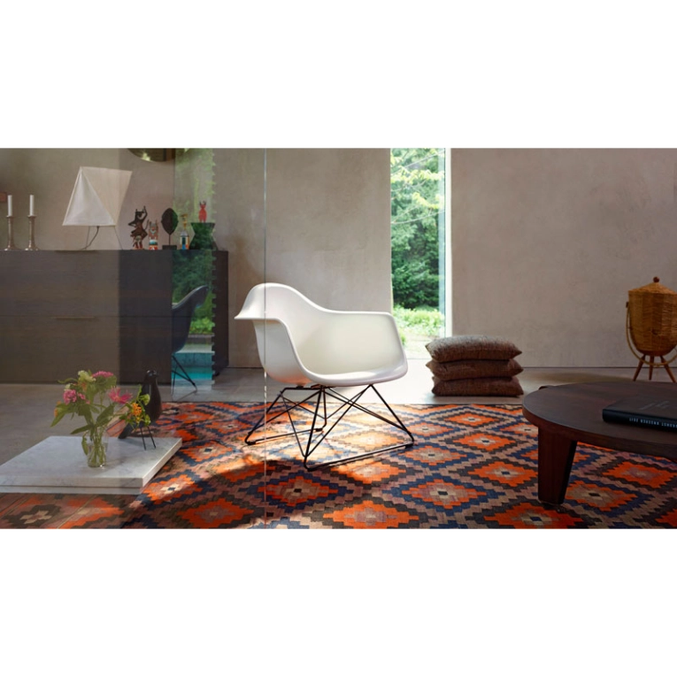 Fauteuil EAMES PLASTIC ARMCHAIR LAR Forêt RE VITRA