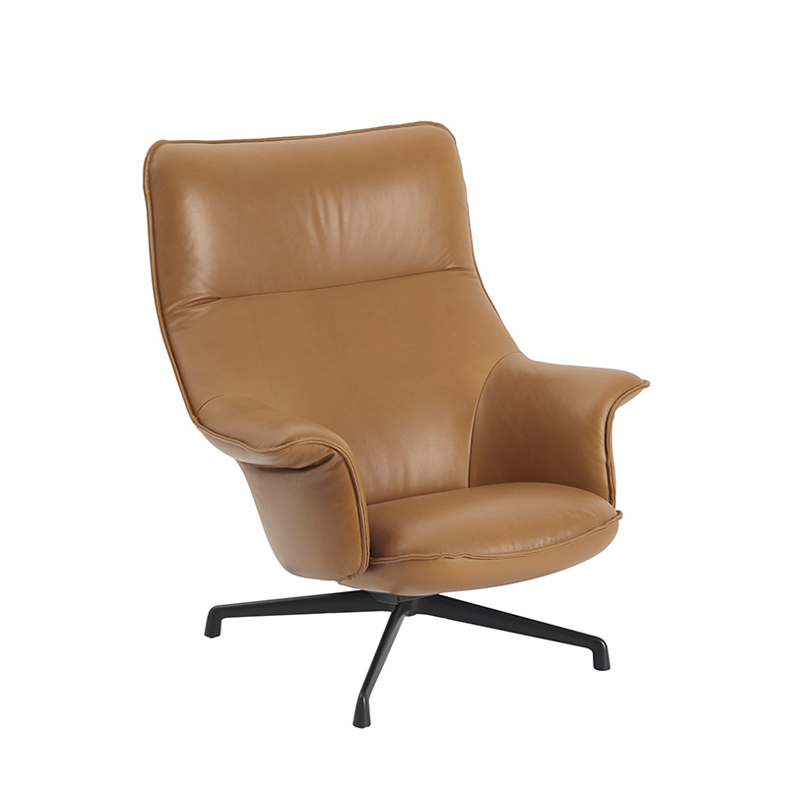 Fauteuil DOZE LOUNGE base pivotante Cuir cognac/ noir MUUTO