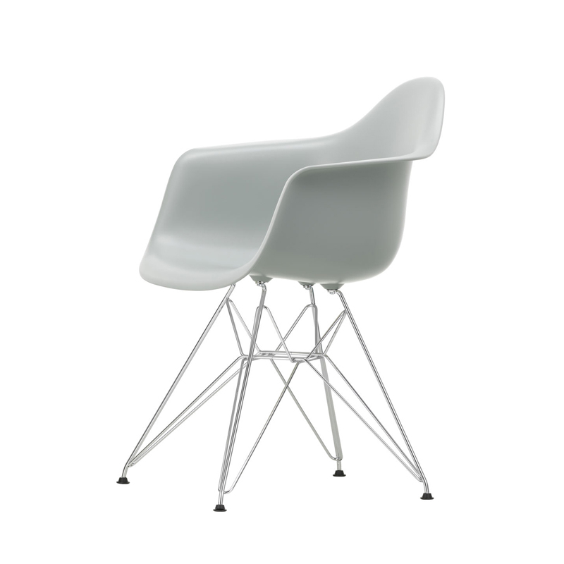 Chaise EAMES PLASTIC ARMCHAIR DAR pieds Tour Eiffel Gris clair RE VITRA