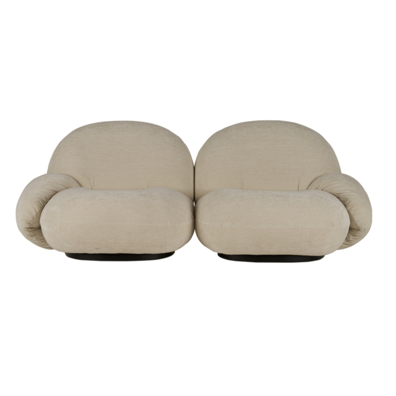 Canapé PACHA 2 places avec accoudoirs Belsuede 007 avorio GUBI