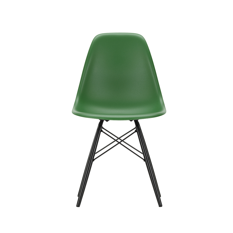 Chaise EAMES PLASTIC CHAIR DSW érable noir Vert émeraude RE VITRA