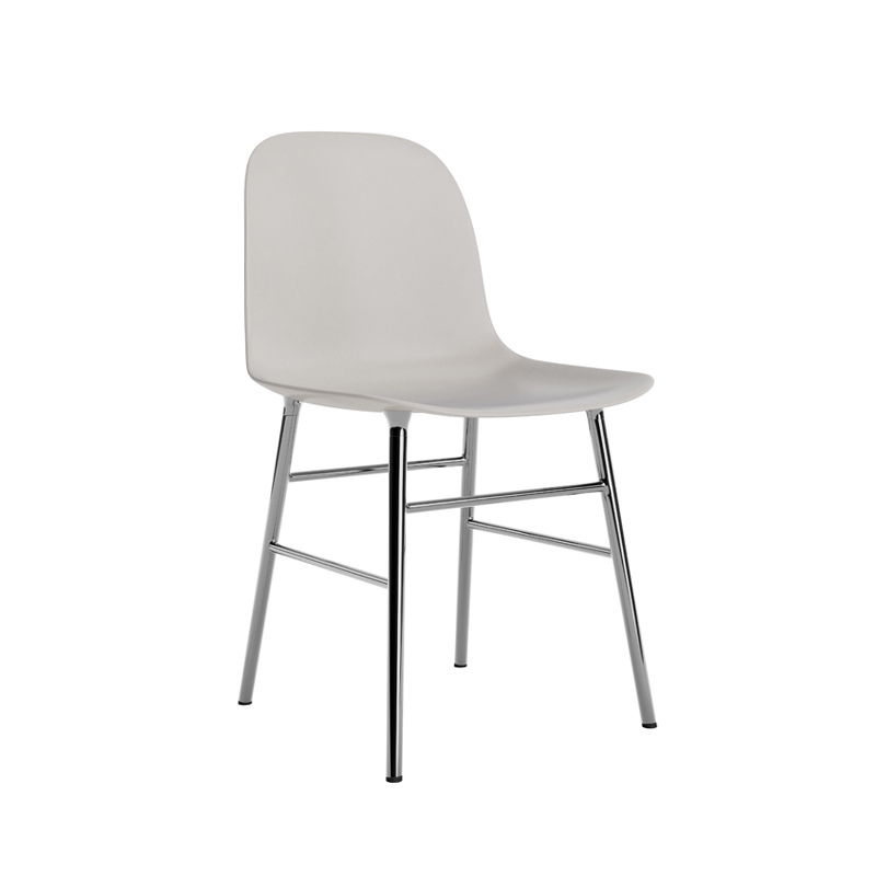 Chaise FORM CHAIR piètement chrome Gris chaud Normann Copenhagen
