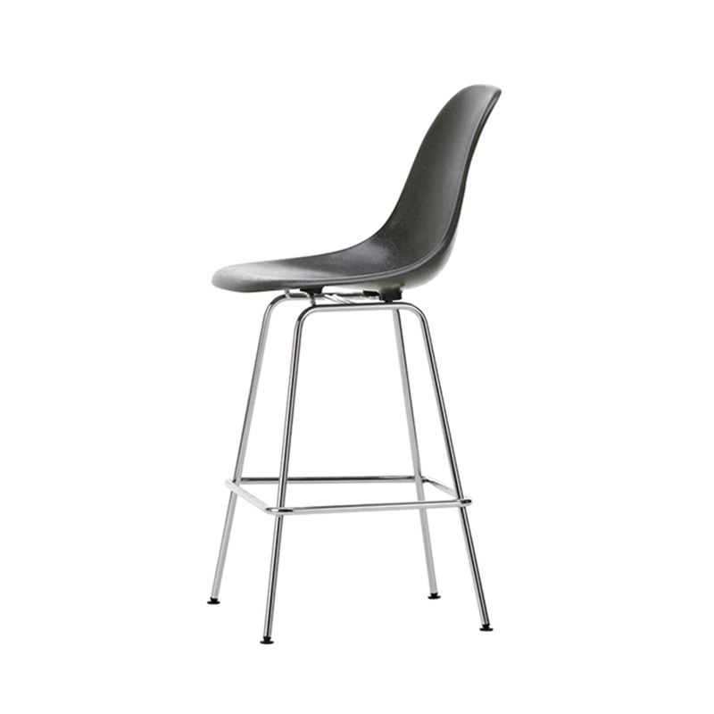 Tabouret haut EAMES FIBERGLASS STOOL Medium Gris foncé Eames VITRA