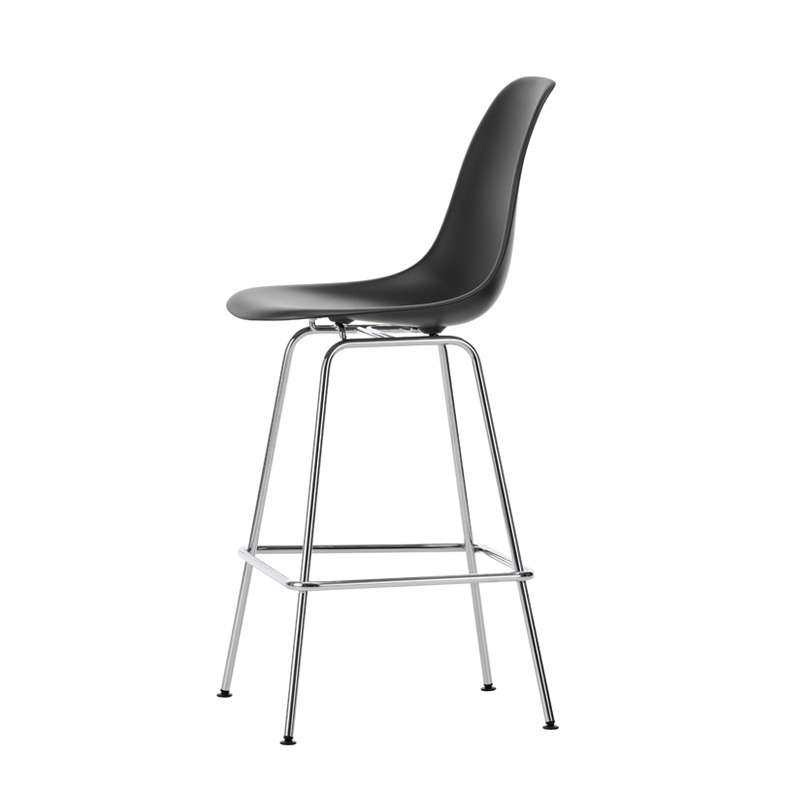 Tabouret haut EAMES PLASTIC STOOL Medium Noir RE VITRA