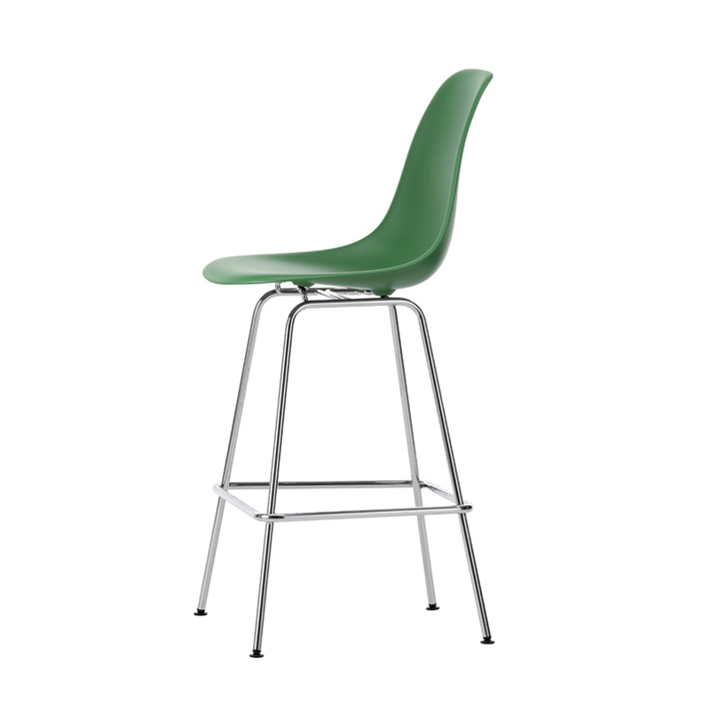Tabouret haut EAMES PLASTIC STOOL Medium Vert émeraude RE VITRA