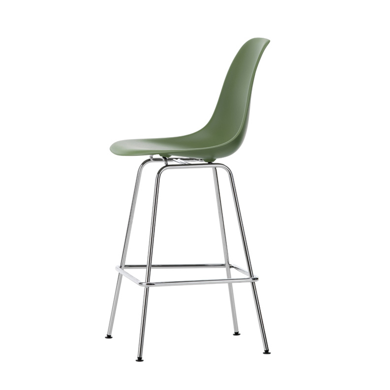 Tabouret haut EAMES PLASTIC STOOL Medium Forêt RE VITRA