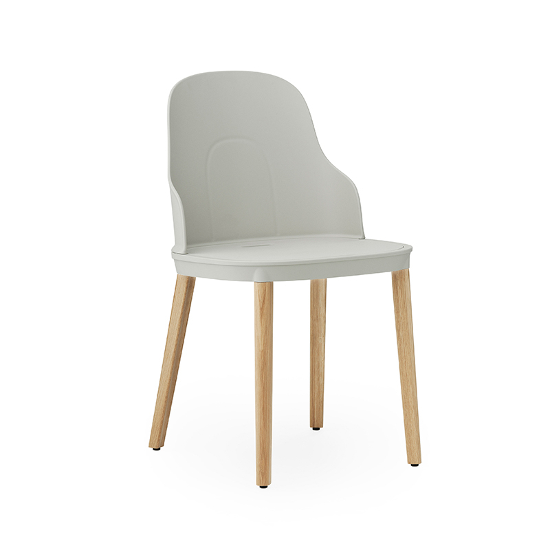 Chaise ALLEZ pieds chêne Gris chaud Normann Copenhagen