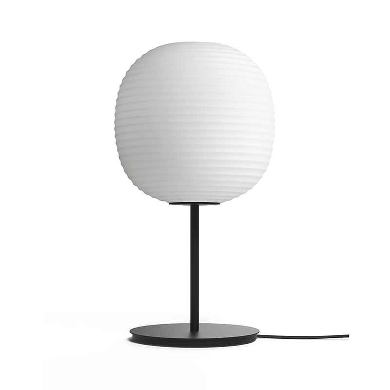 Lampe à poser LANTERN Verre opalin blanc NEW WORKS