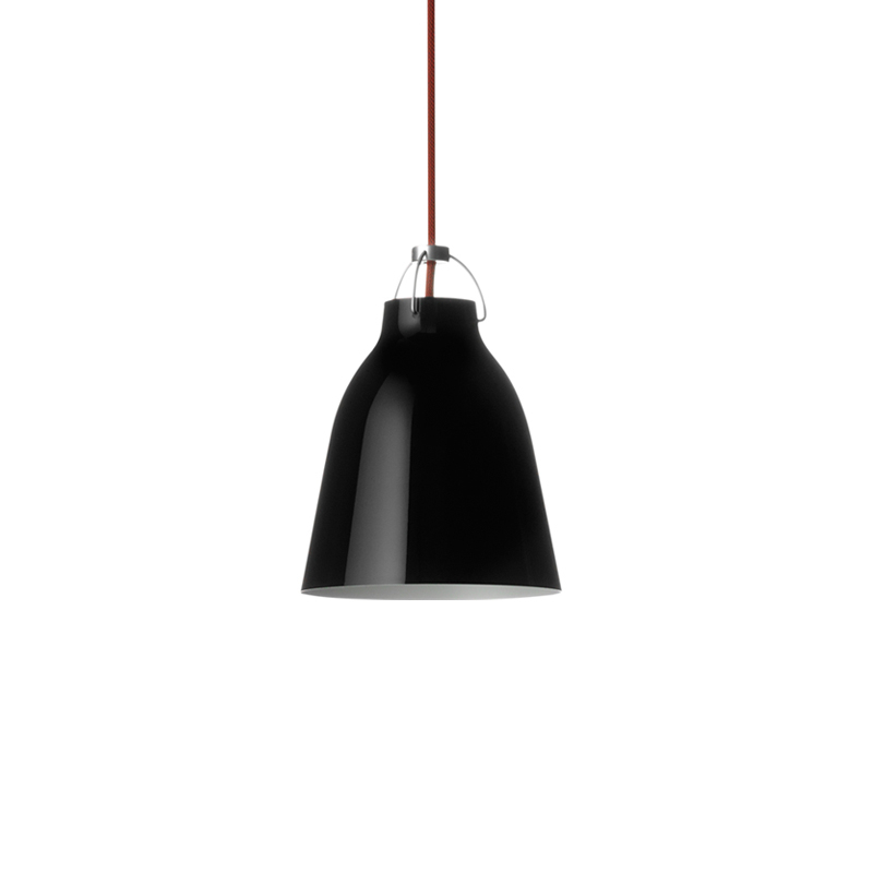 Suspension CARAVAGGIO P1 Noir brillant/ câble rouge FRITZ HANSEN