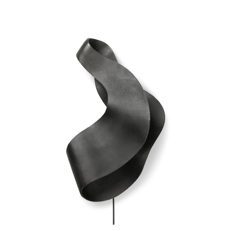 Applique OYSTER Noir FERM LIVING