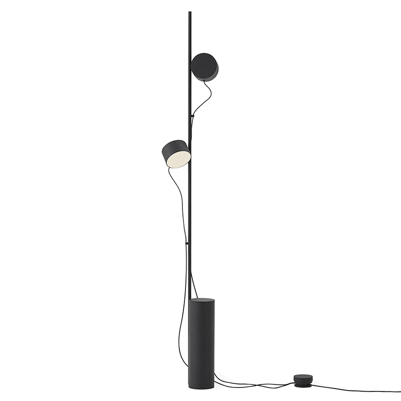 Lampadaire POST Noir MUUTO