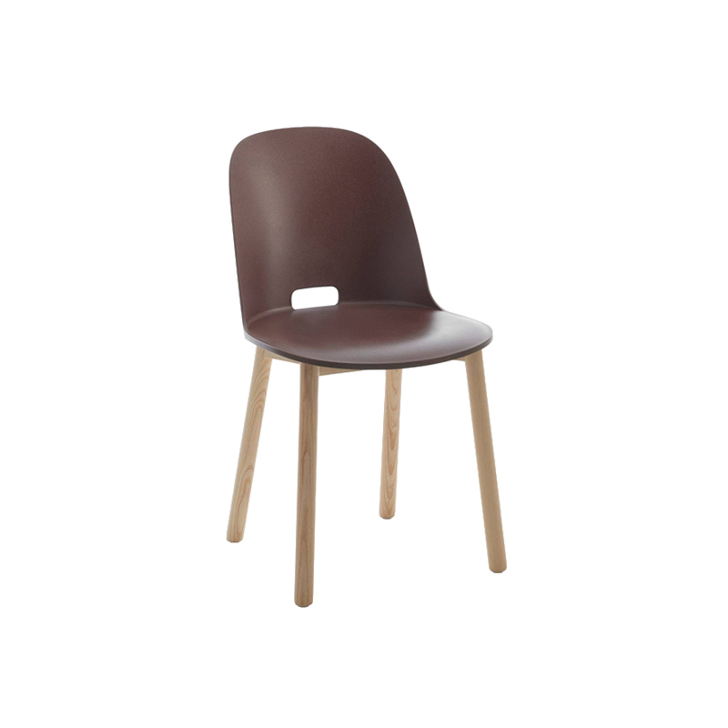 Chaise ALFI dossier haut Marron EMECO