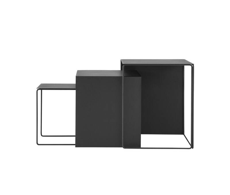 Table basse CLUSTER Set de 3 tables gigognes Noir FERM LIVING