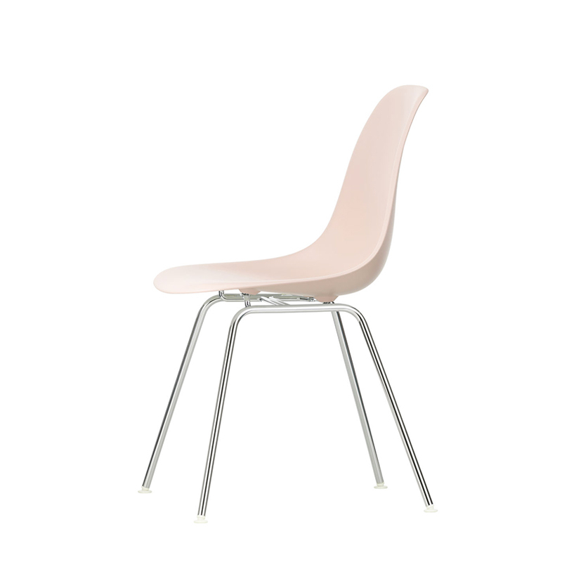 Chaise EAMES PLASTIC CHAIR DSX Rose tendre RE VITRA