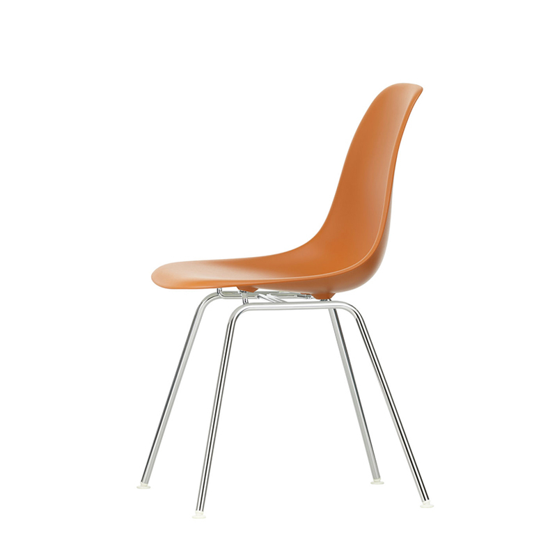 Chaise EAMES PLASTIC CHAIR DSX Orange rouille RE VITRA