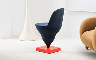 Chaise Moustache